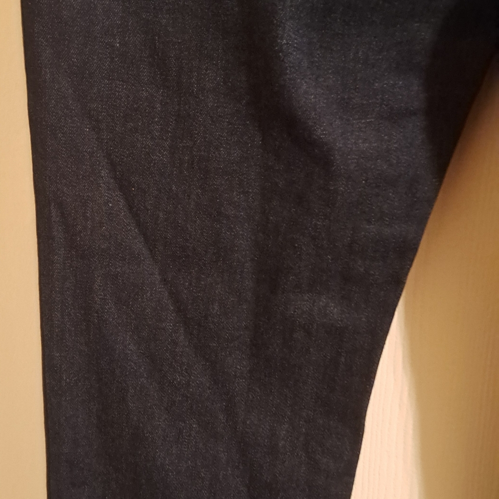 A.N.A Womens NWT distressed Capris denim jeans - Picture 5 of 5